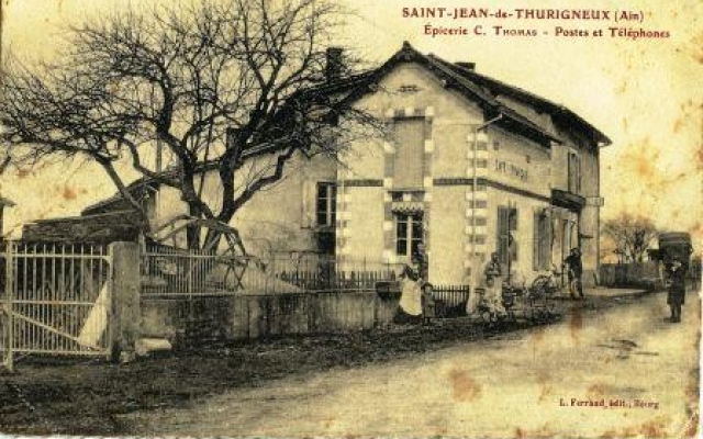 Café - Postes etTéléphones - Epicerie